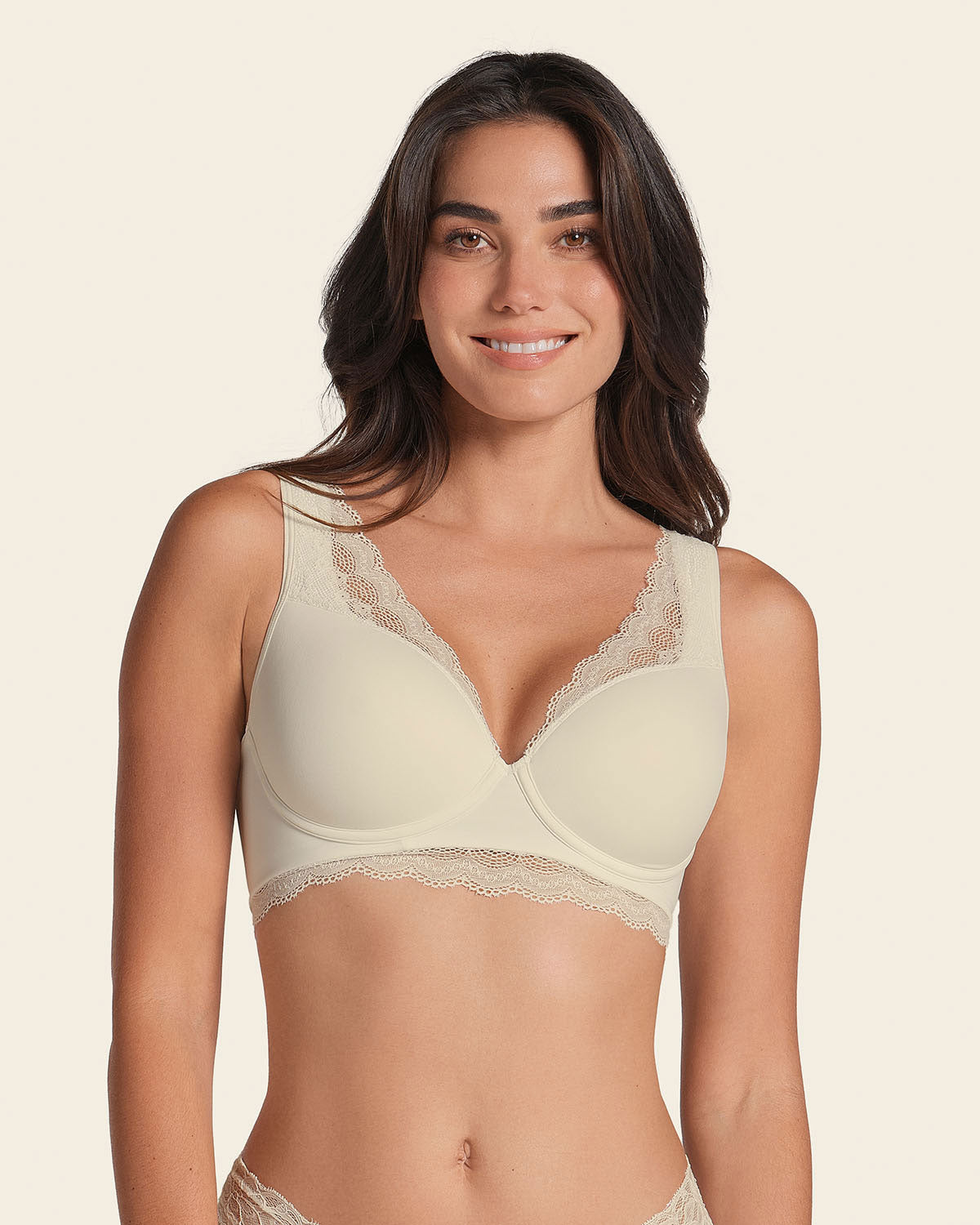 Formless™ Deep Coverage Soft Lightly-Lined Lace Underwire Bra