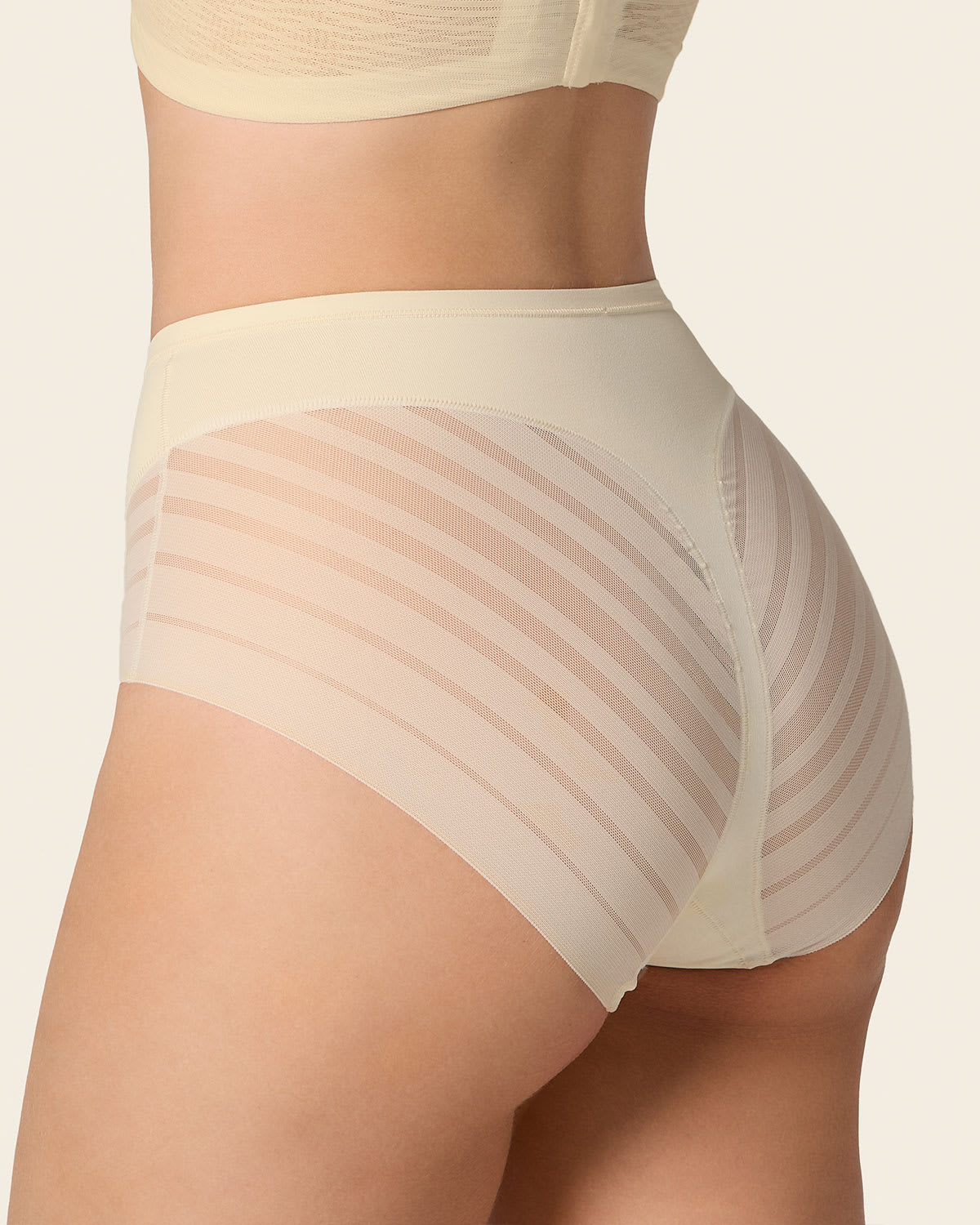 Formless™ Lace Classic Shaper Panty