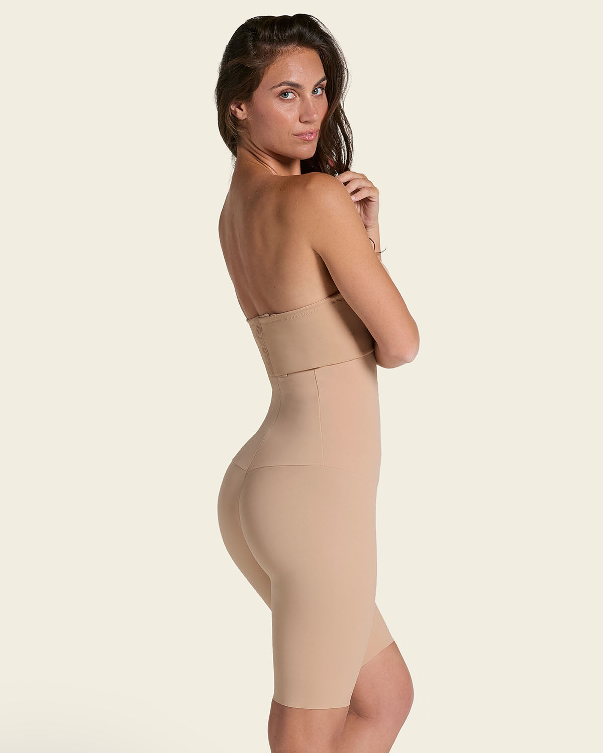 Formless™ Extra High Waisted Firm Shaper Short