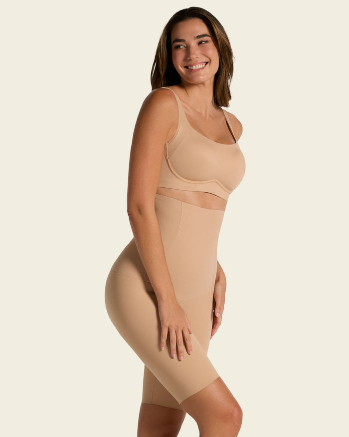 Formless™ Extra High Waisted Firm Shaper Short